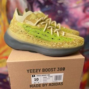 Yeezy Boost 380 Hylte Size 10 Mens gently worn